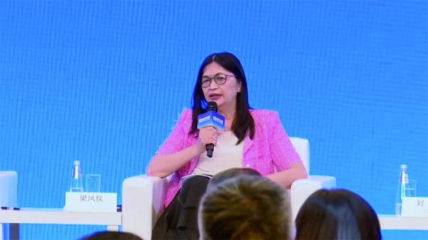 “要让离岸人民币活起来”——专访香港证监会行政总裁梁凤仪
